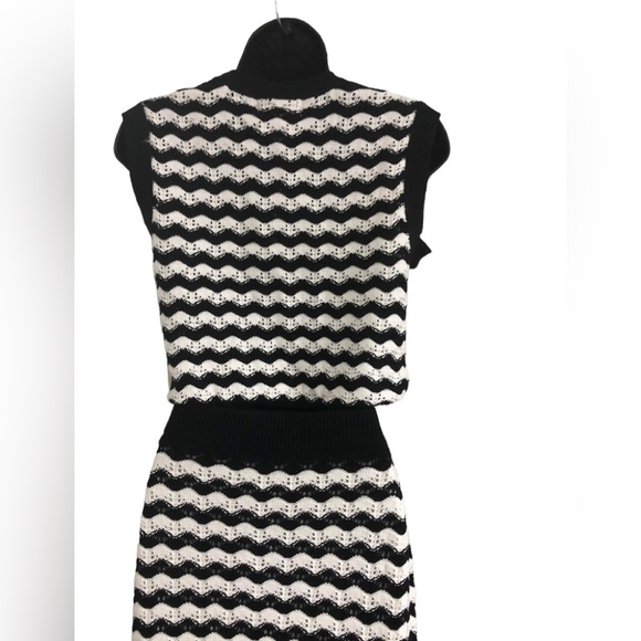 Jessica Simpson 2pc black white crochet look sleeveless top and midi skirt set - Picture 5 of 8